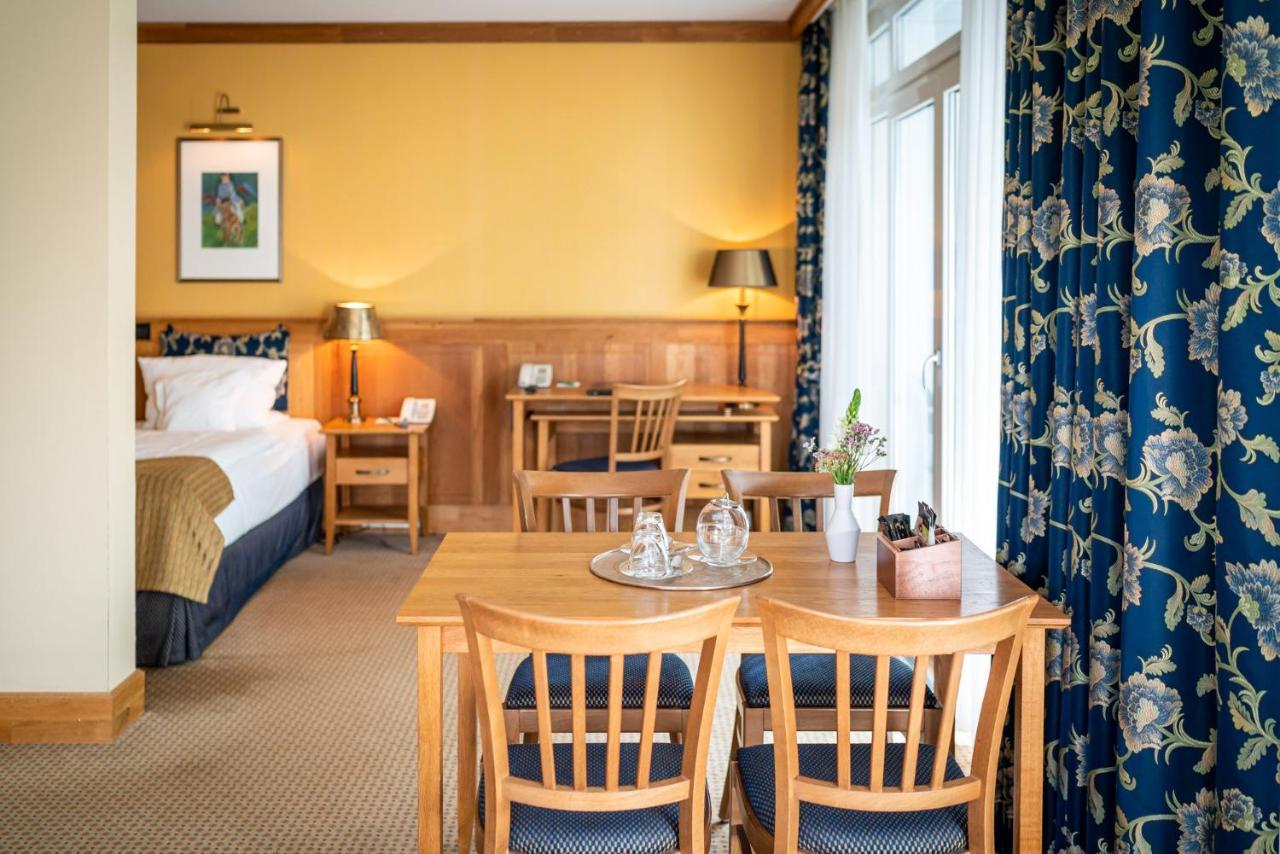 Waldhotel Tannenhaeuschen Wesel  Bagian luar foto