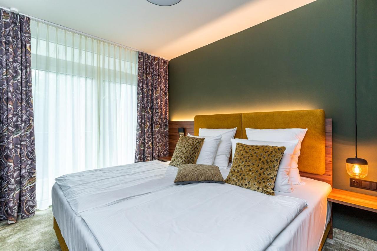 Waldhotel Tannenhaeuschen Wesel  Bagian luar foto