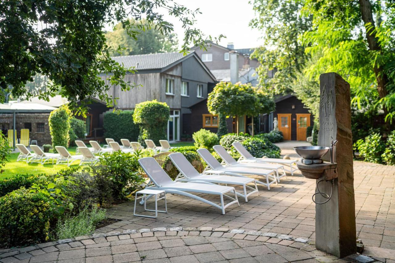 Waldhotel Tannenhaeuschen Wesel  Bagian luar foto